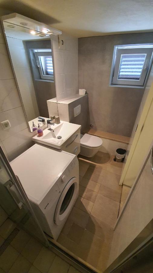Holiday Home Gustirna Selca  Extérieur photo