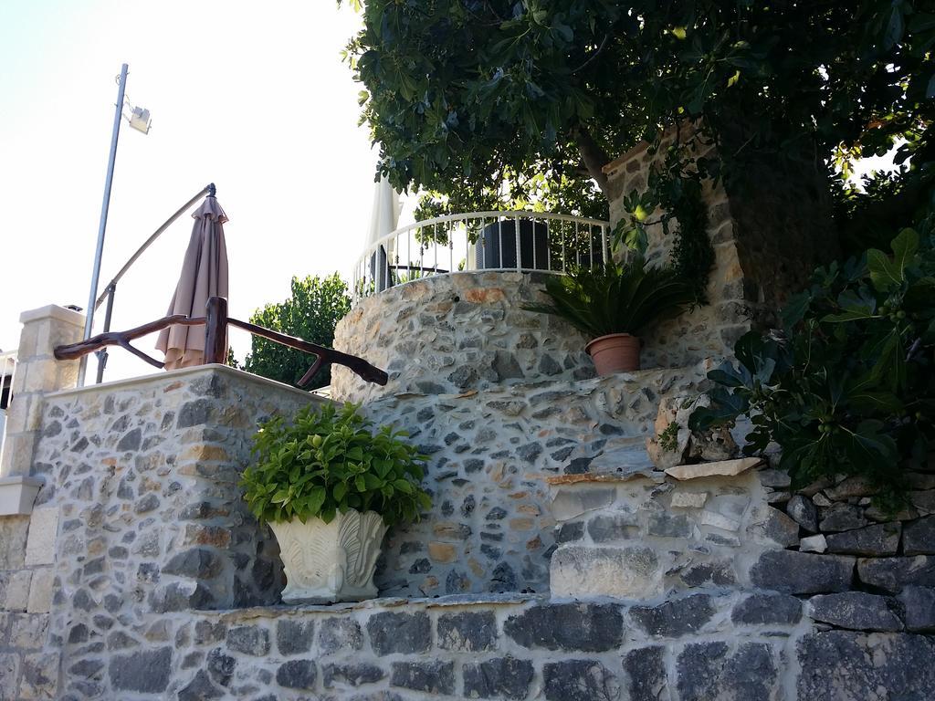 Holiday Home Gustirna Selca  Extérieur photo